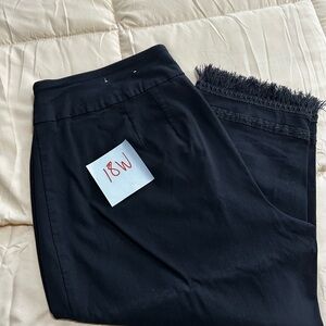 Black Fringe Hem Capris Pants